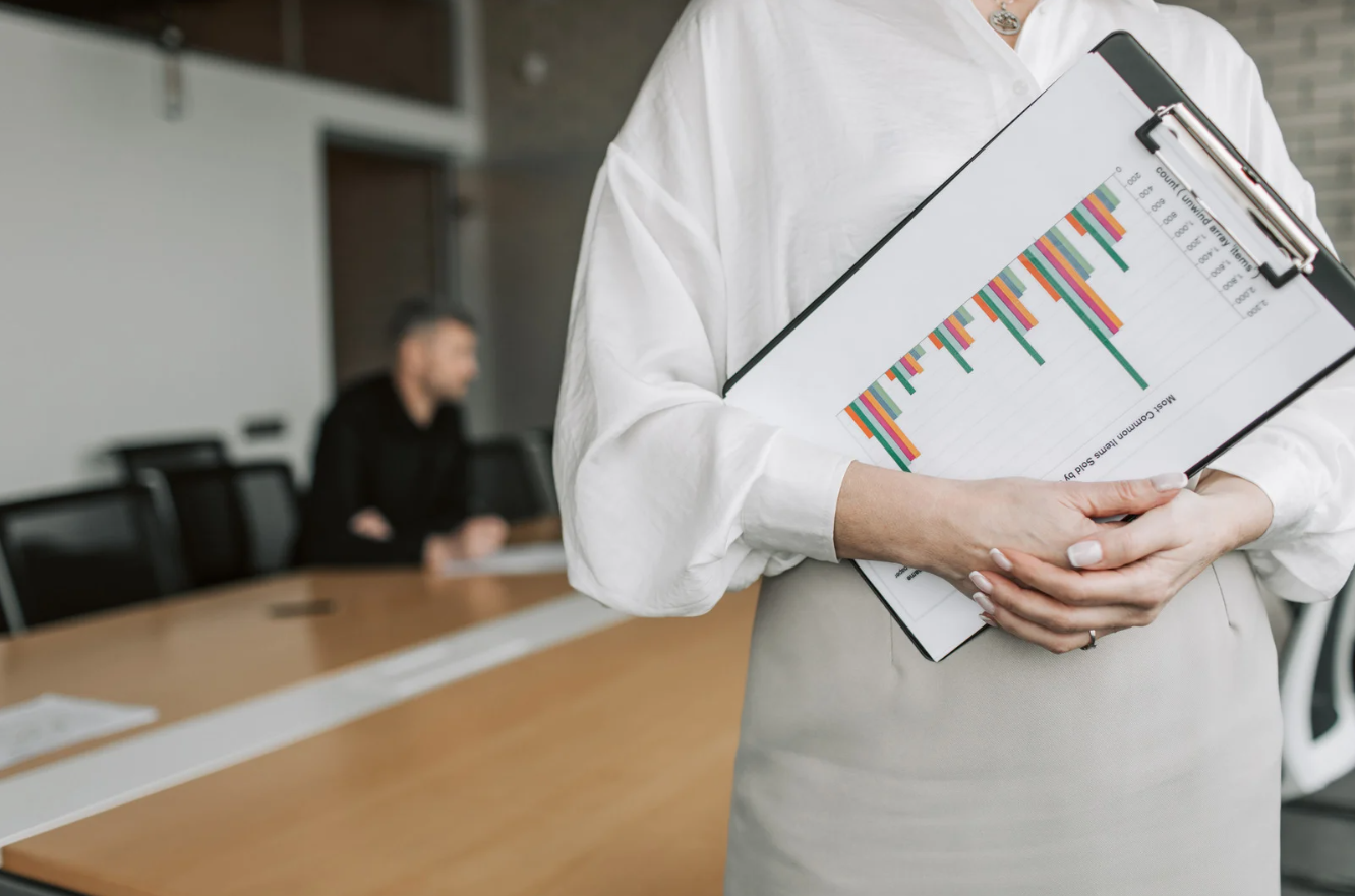 How Outsourcing IT Helps Small Businesses Scale Smoothly